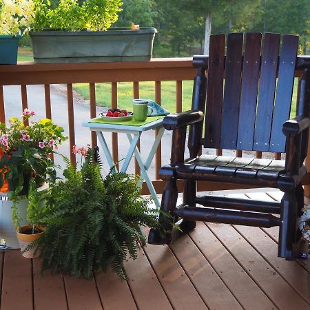 Bedford Landings Bed & Breakfast Moneta Buitenkant foto